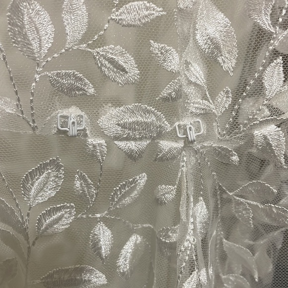 Jenny Yoo Lilith low cut low back whimsical wedding gown dress in ivory - Picture 14 of 15